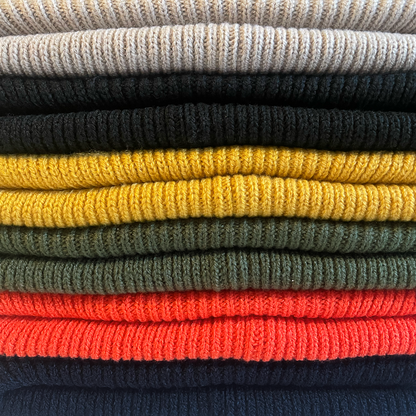 BEANIE Wer nach unten tritt is doof